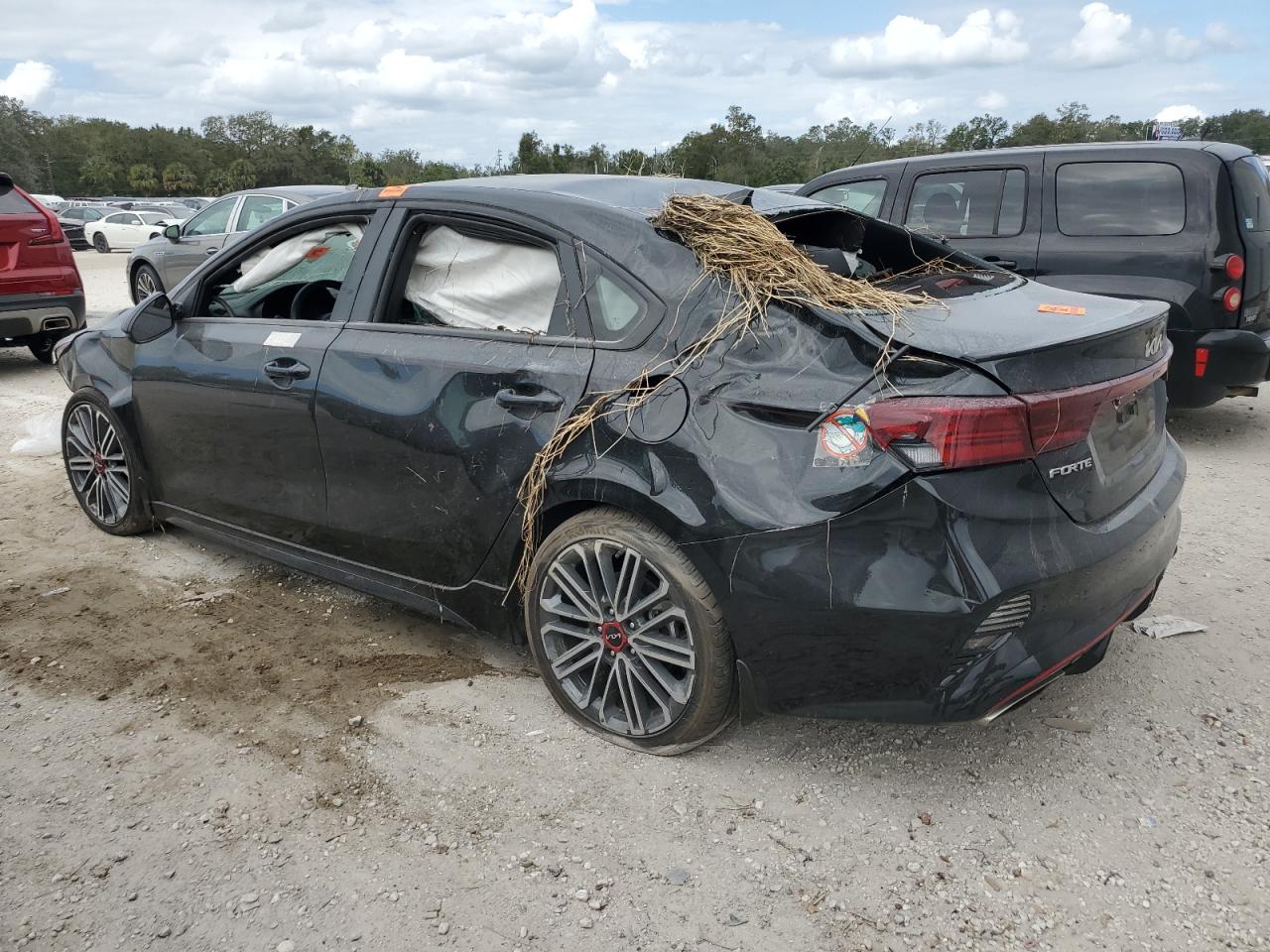2024 Kia Forte - Image 2