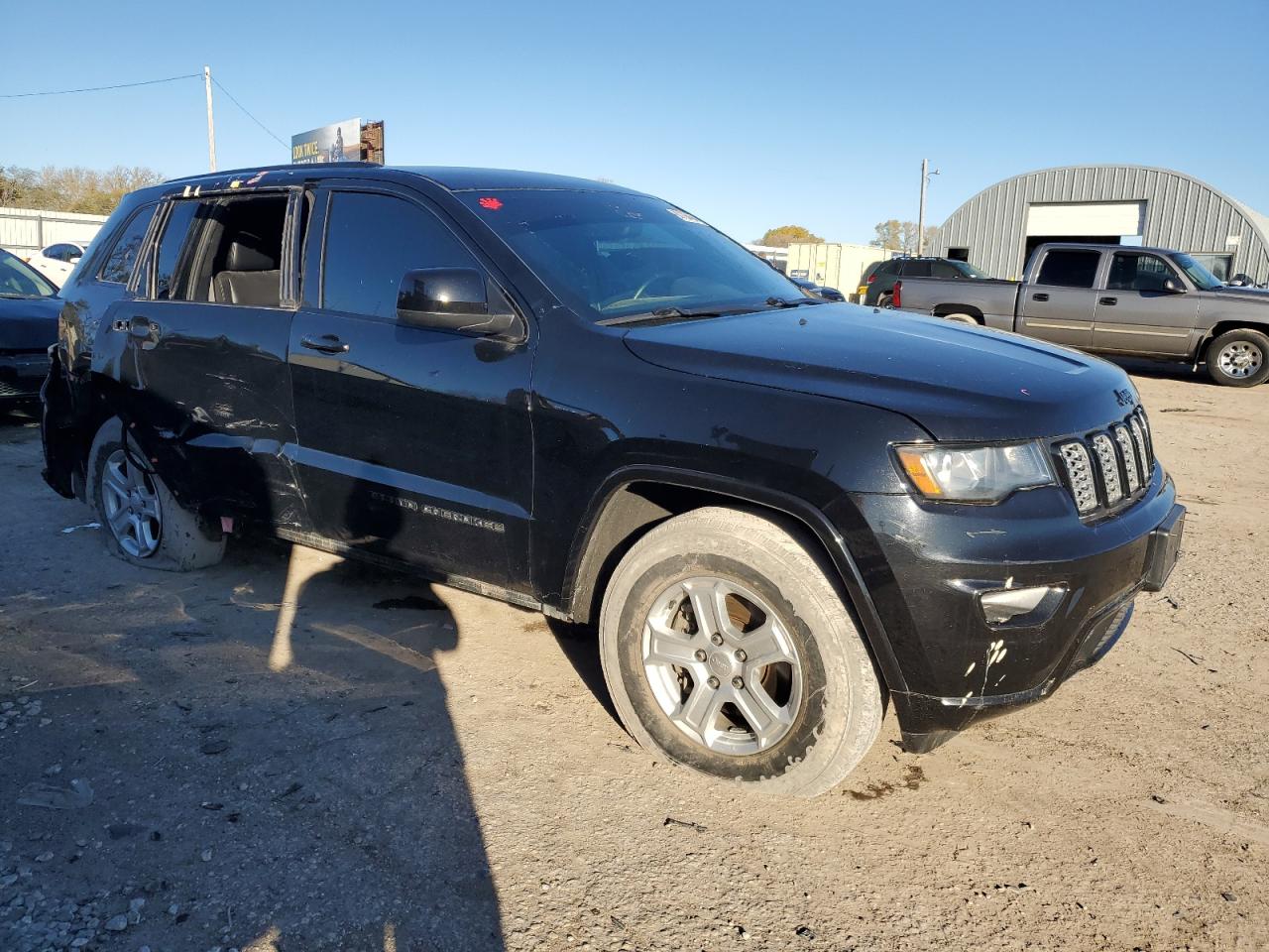2019 Jeep Grand Cherokee - Image 4