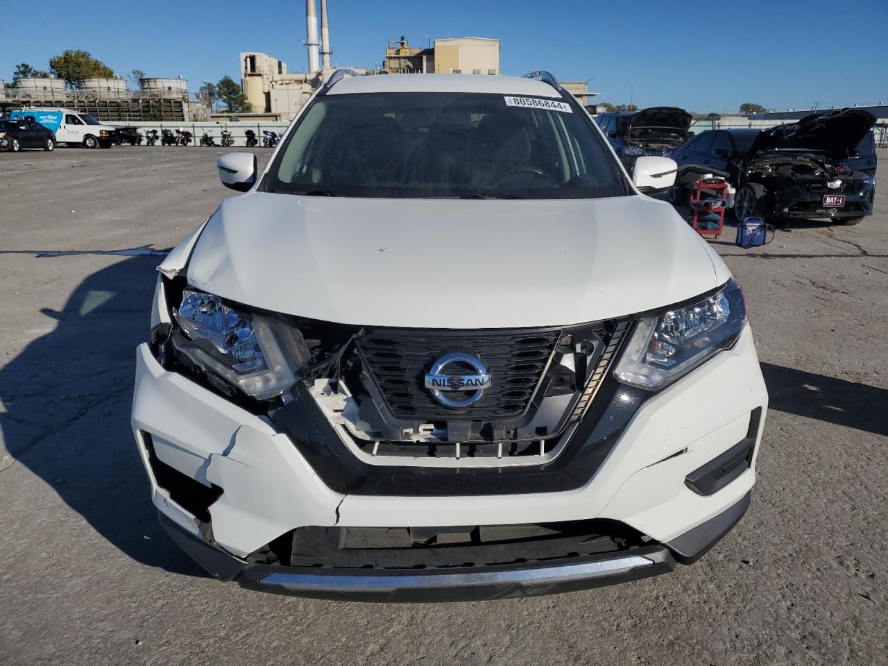 VIN KNMAT2MV6HP556586 2017 NISSAN ROGUE no.5