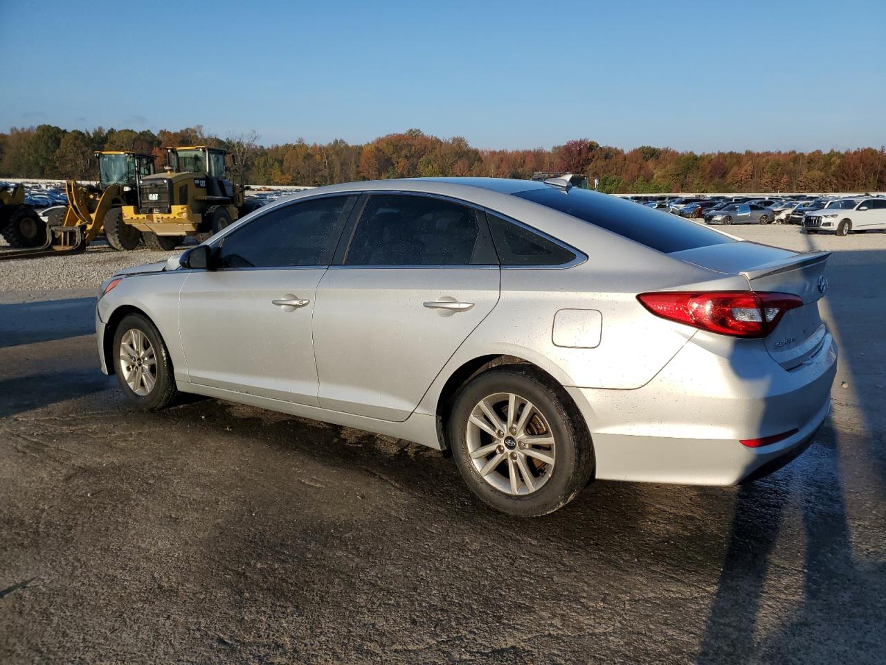 2015 Hyundai Sonata - Image 2