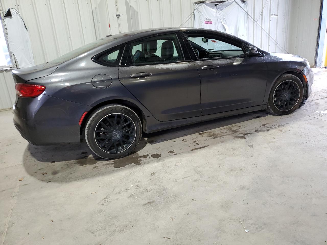 2015 Chrysler 200 - Image 3