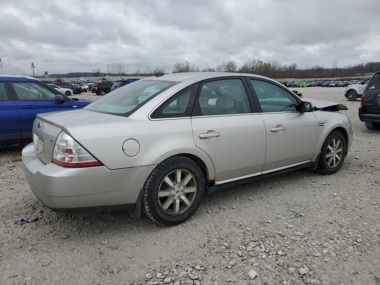 2008 Ford Taurus - Image 3