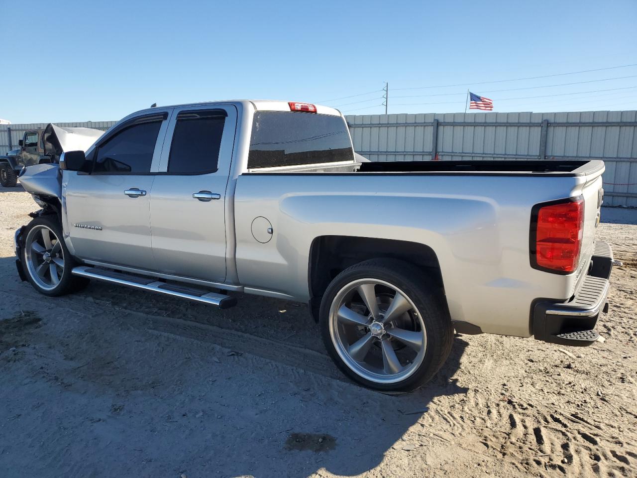 2015 Chevrolet Silverado - Image 2