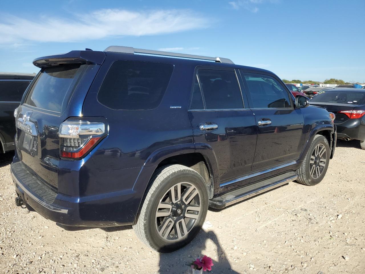 VIN JTEBU5JR2J5541428 2018 TOYOTA 4RUNNER no.3