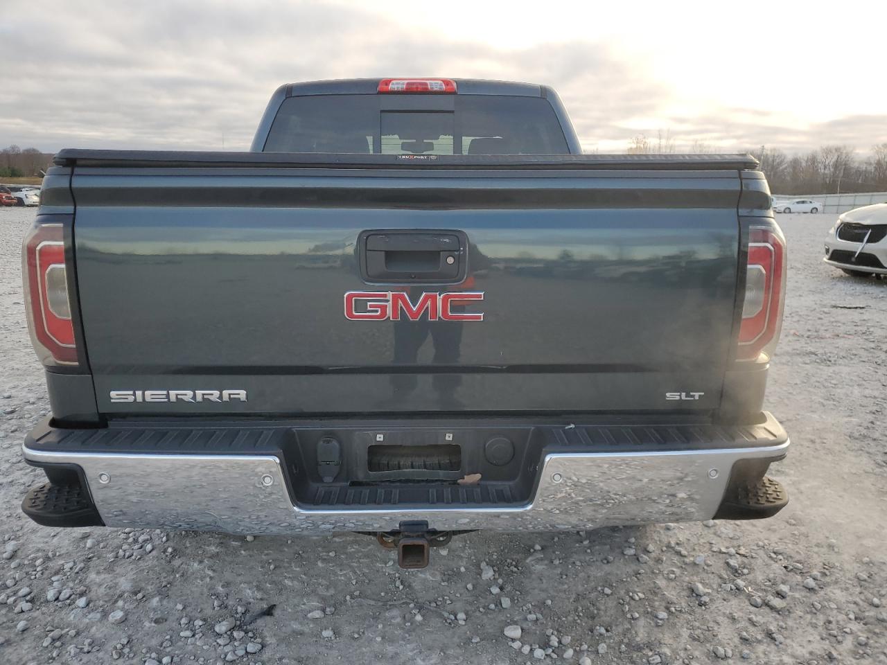 2017 GMC Sierra - Image 6