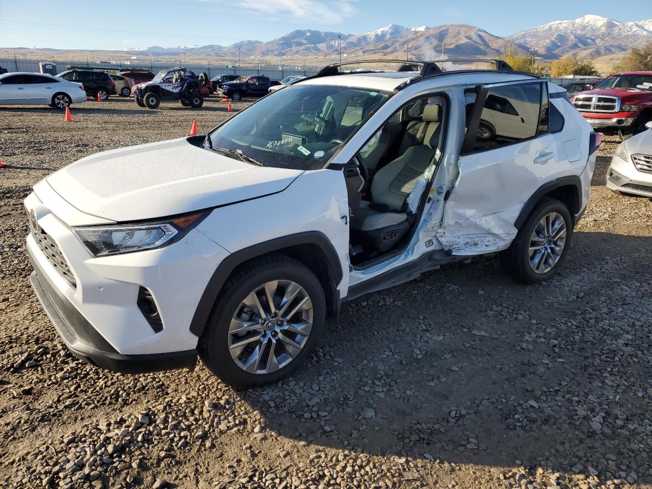 2020 Toyota RAV 4 - Image 1