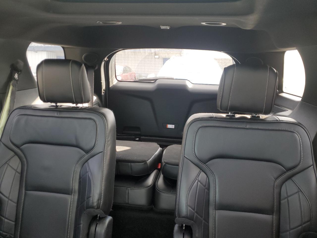 2018 Ford Explorer - Image 10