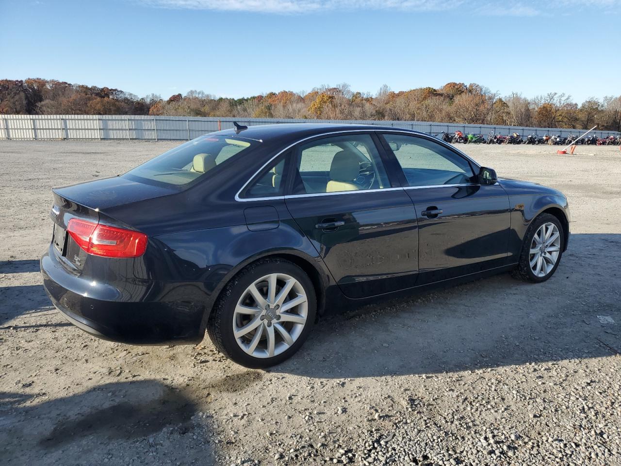 VIN WAUFFAFL0DN023042 2013 AUDI A4 no.3