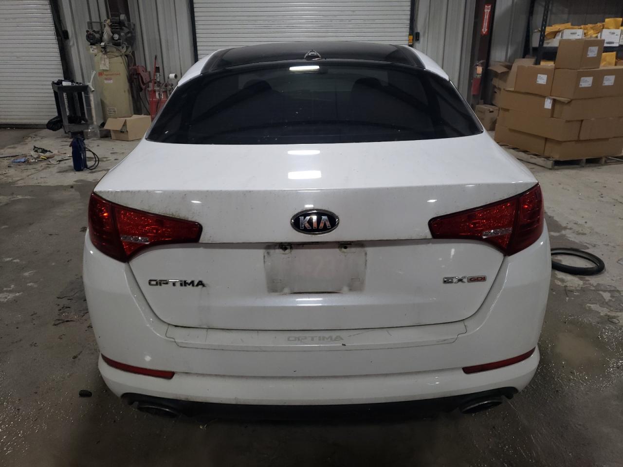 2013 Kia Optima - Image 6