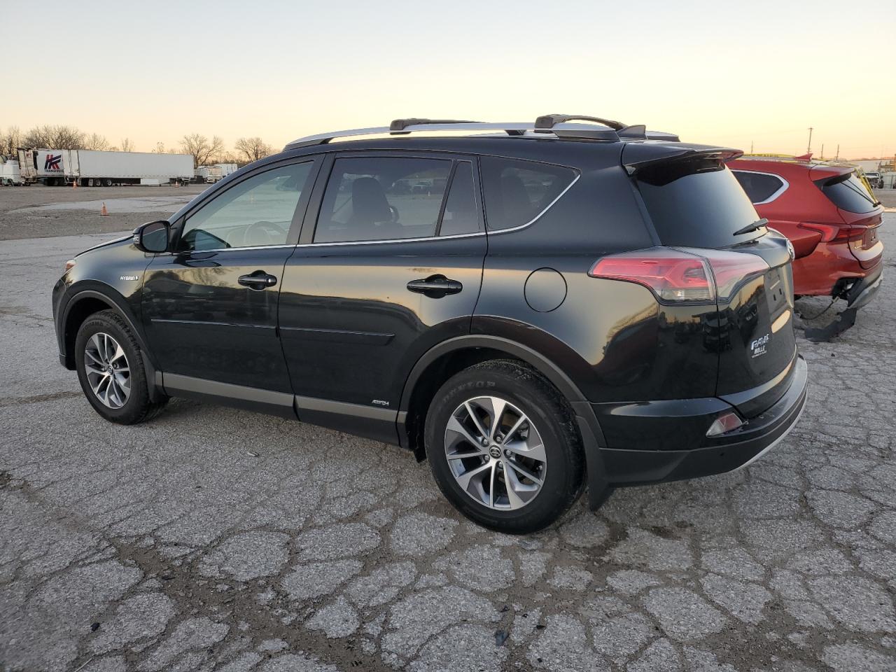 2016 Toyota Rav4 Hv Xle VIN: JTMRJREVXGD024905 Lot: 80883384