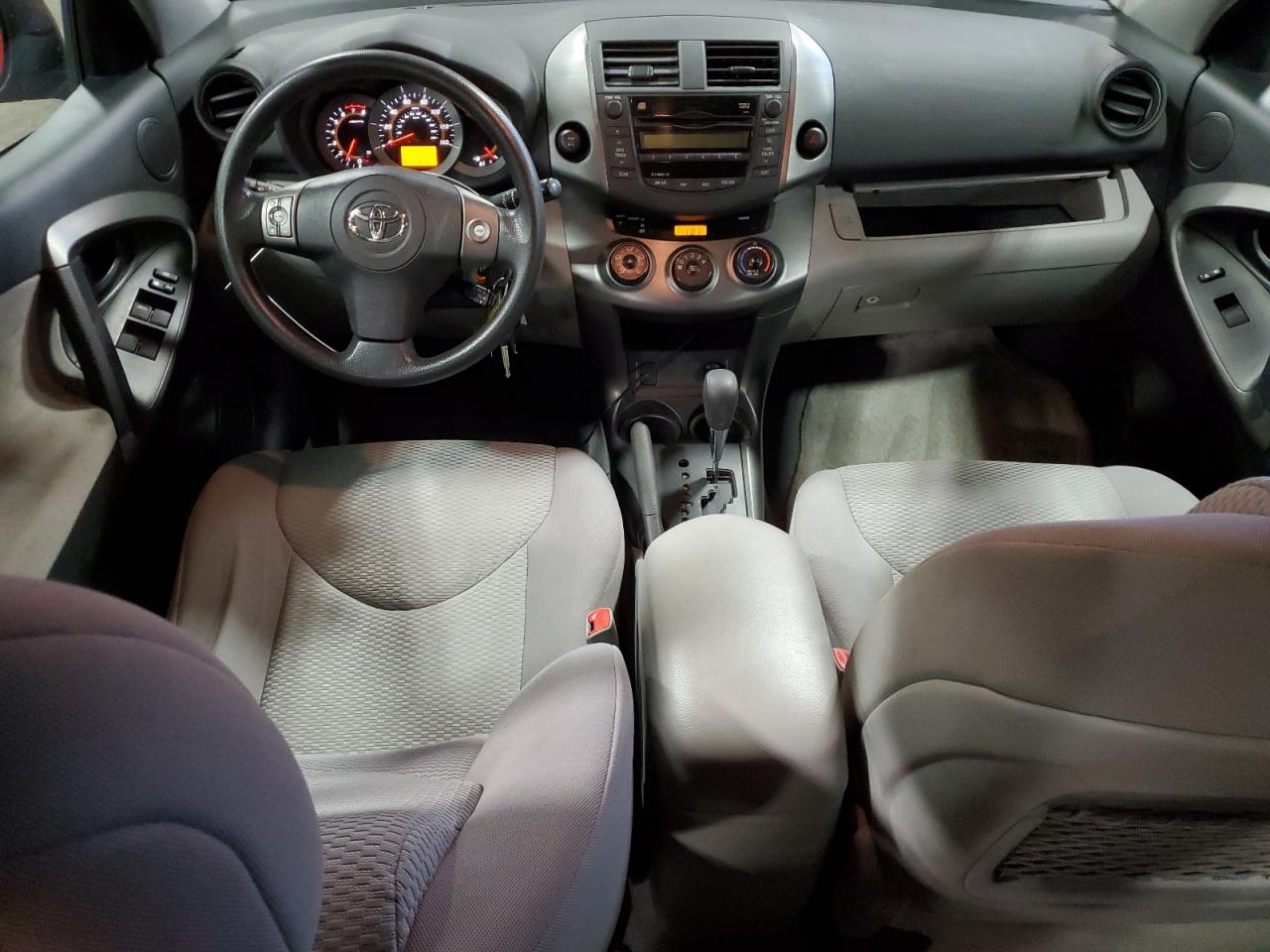 2011 Toyota RAV 4 - Image 8