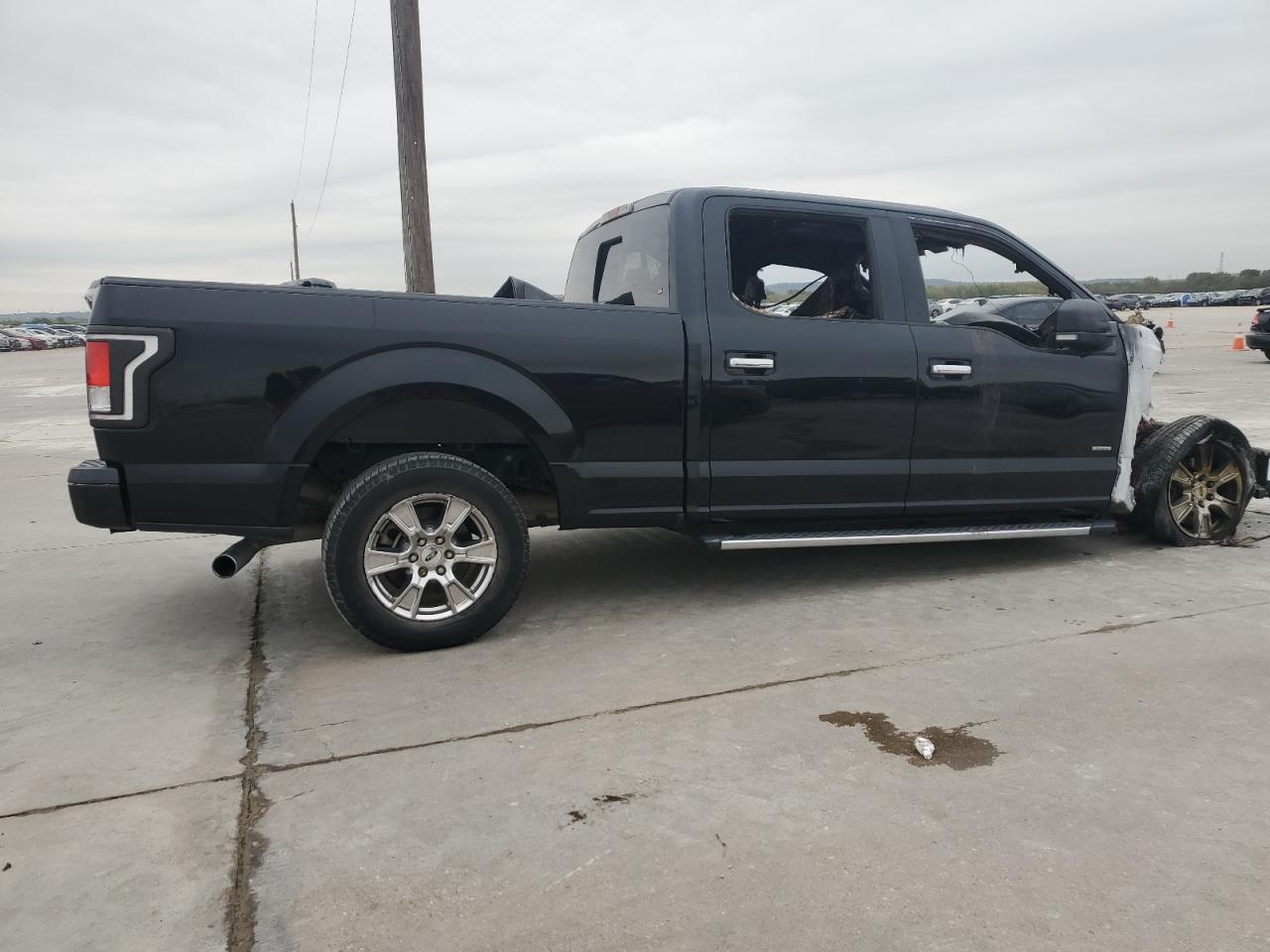 2016 Ford F-150 - Image 3