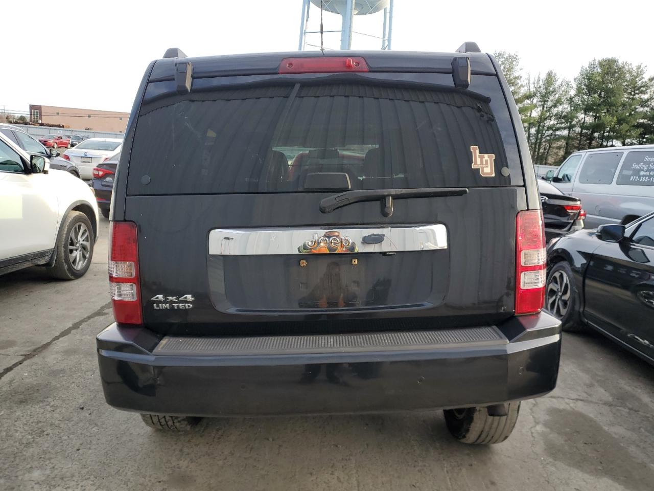 2010 Jeep Liberty (North America) - Image 6