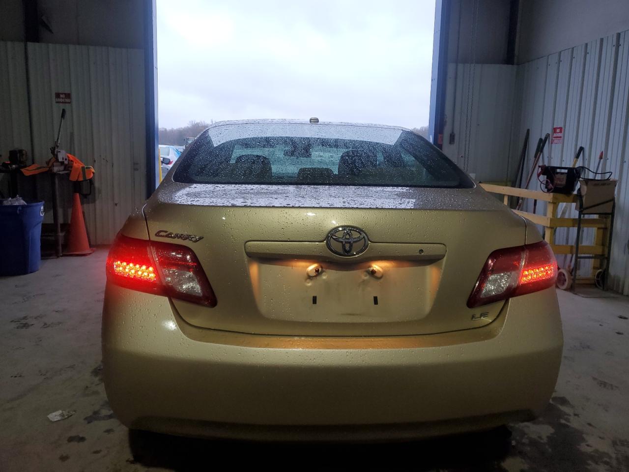 2010 Toyota Camry - Image 6