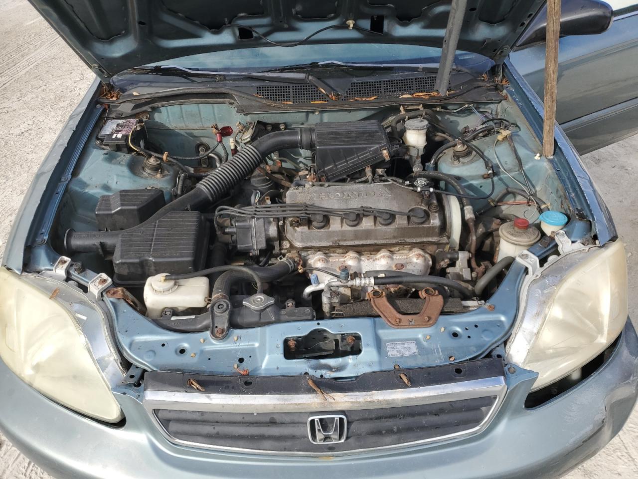 2000 Honda Civic Base VIN: 2HGEJ6619YH557147 Lot: 79527274