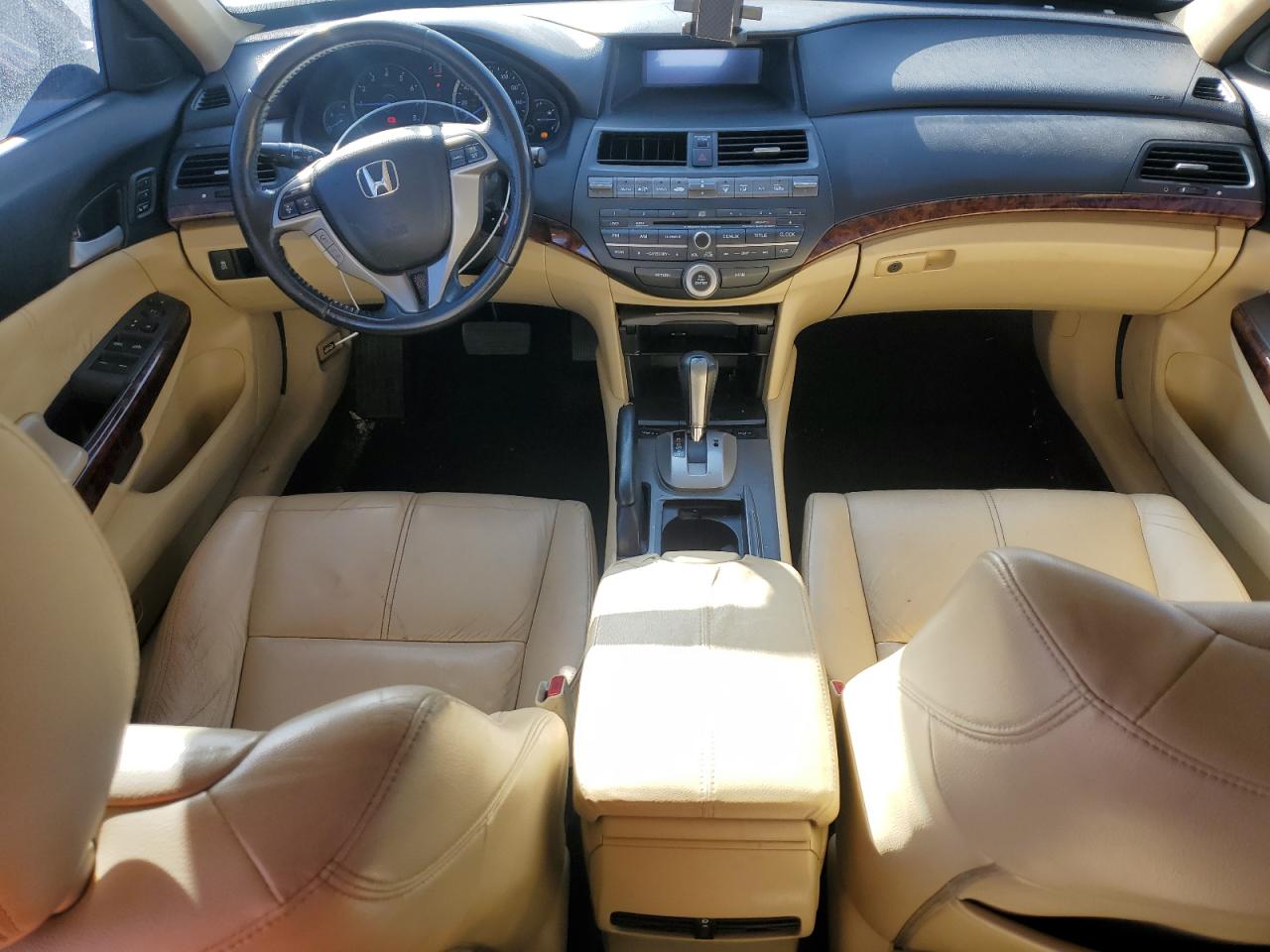 2010 Honda Accord - Image 8