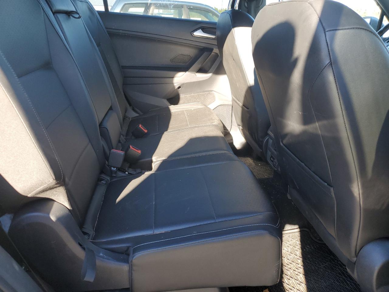 2018 Volkswagen Tiguan Se VIN: 3VV3B7AX6JM195839 Lot: 80936354