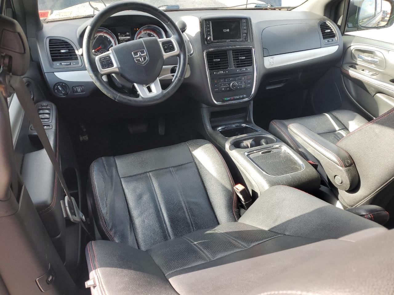 2018 Dodge Caravan - Image 8