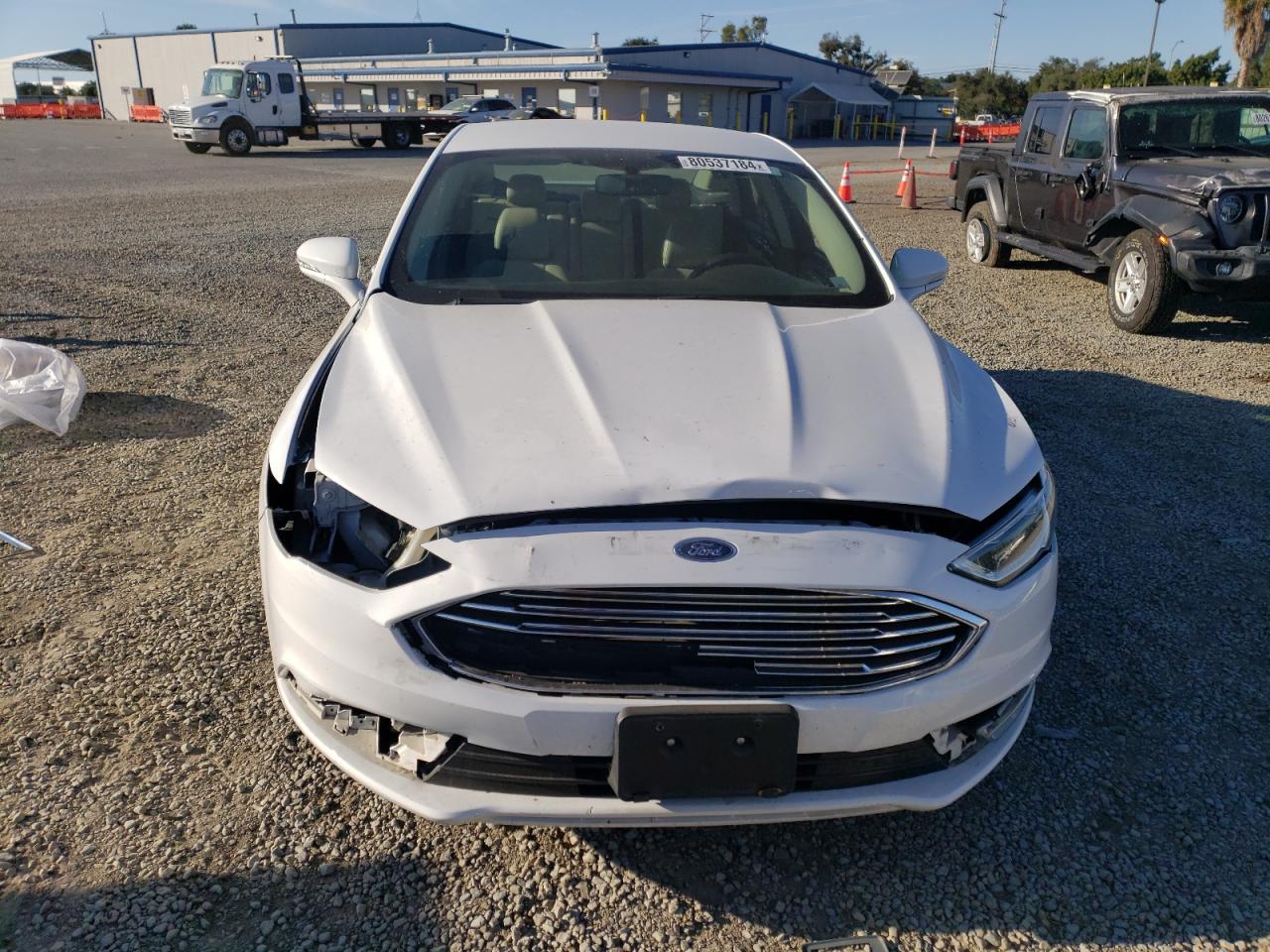 VIN 3FA6P0RUXJR246217 2018 FORD FUSION no.5