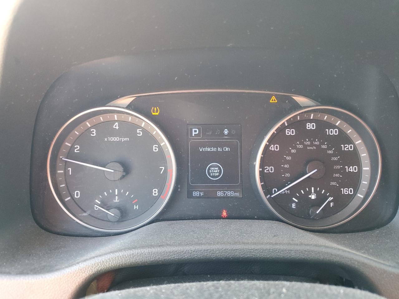 2017 Hyundai Elantra - Image 9