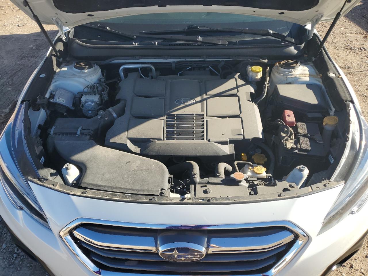 2018 Subaru Outback - Image 12