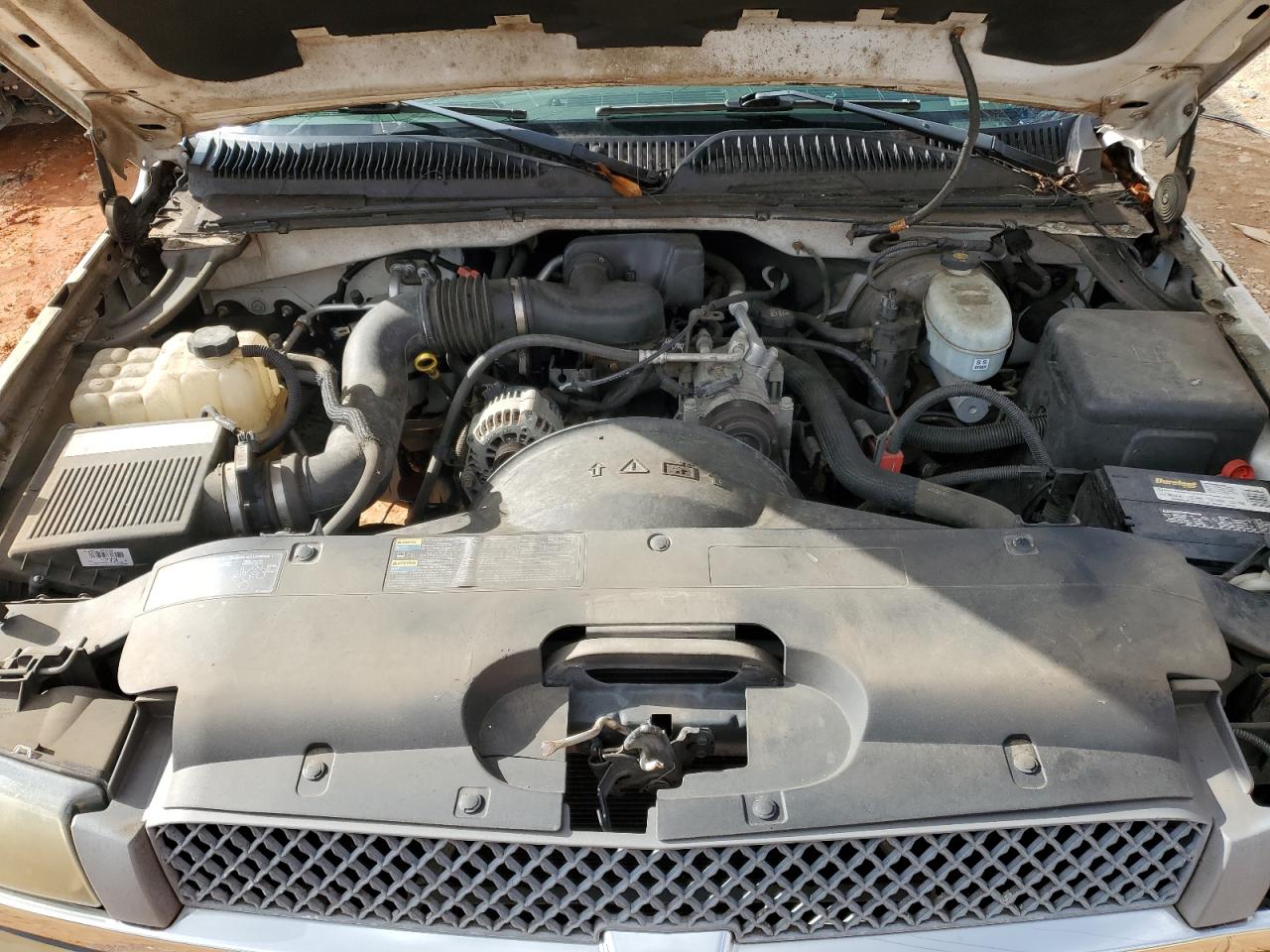 2004 Chevrolet Silverado - Image 11