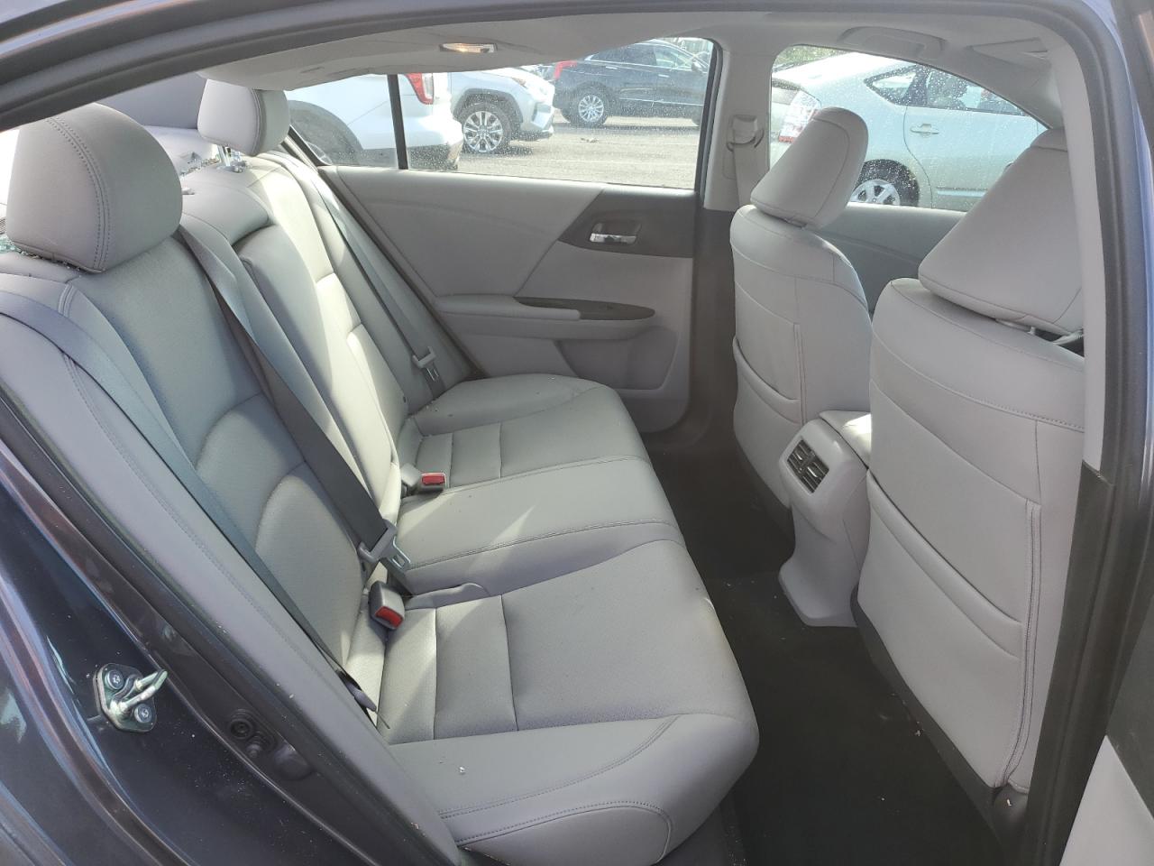 2015 Honda Accord - Image 11