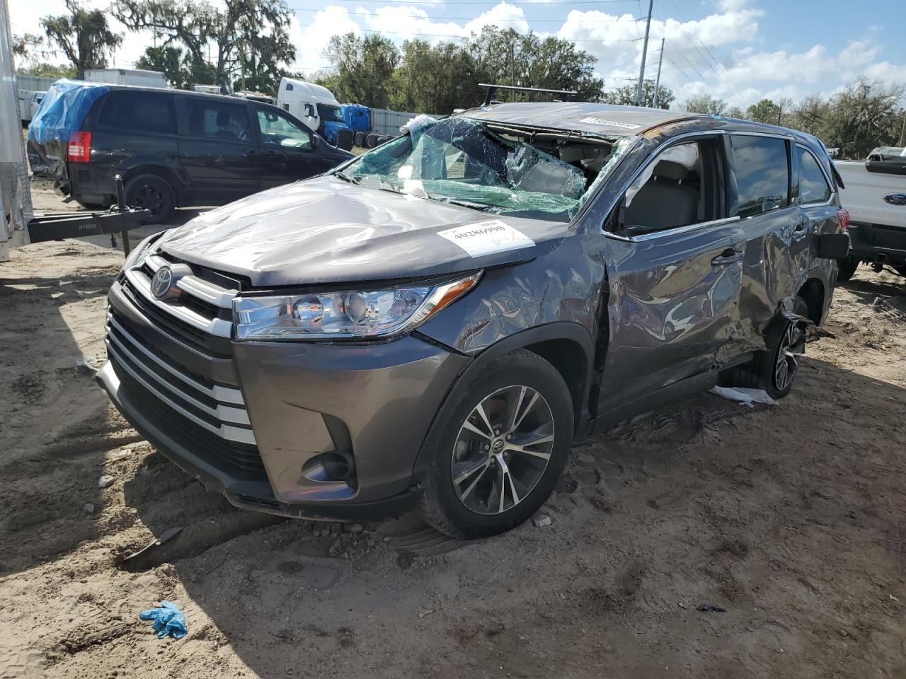 2019 TOYOTA HIGHLANDER