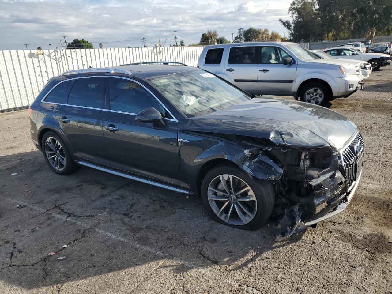 2017 Audi A4 - Image 4