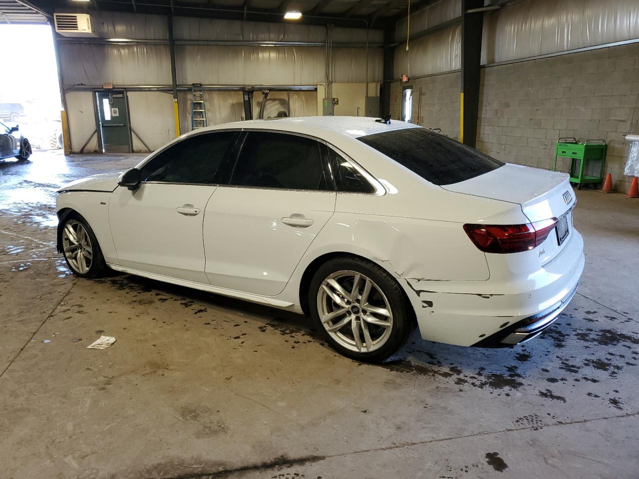 VIN WAUEAAF45NN007245 2022 AUDI A4 no.2