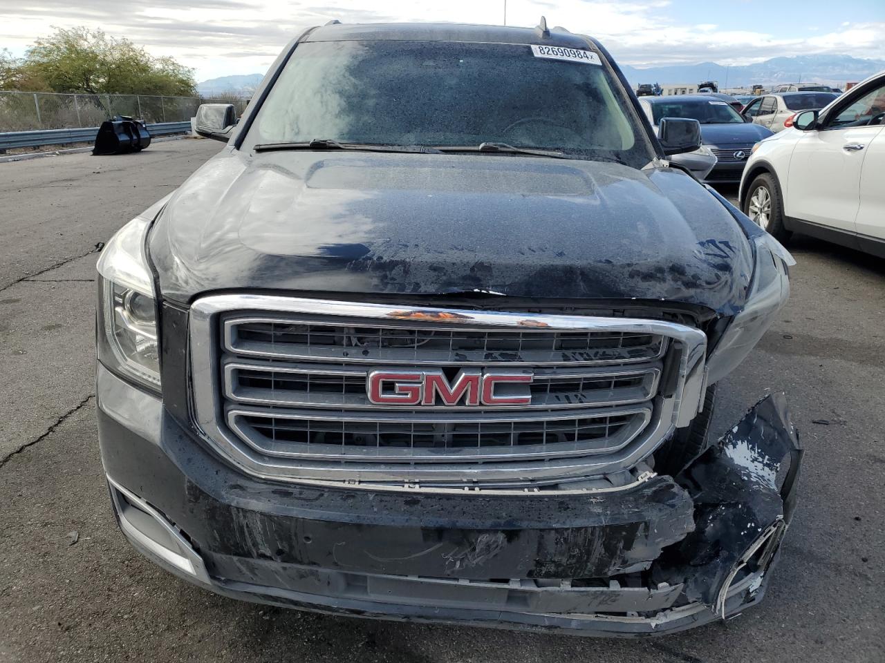 2017 GMC Yukon - Image 5