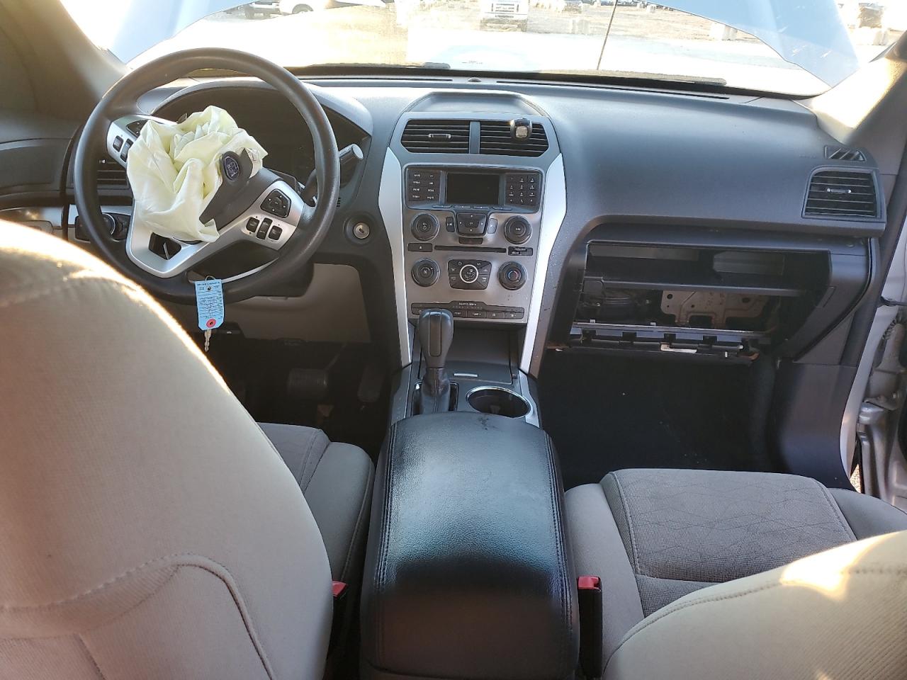 2014 Ford Explorer - Image 8
