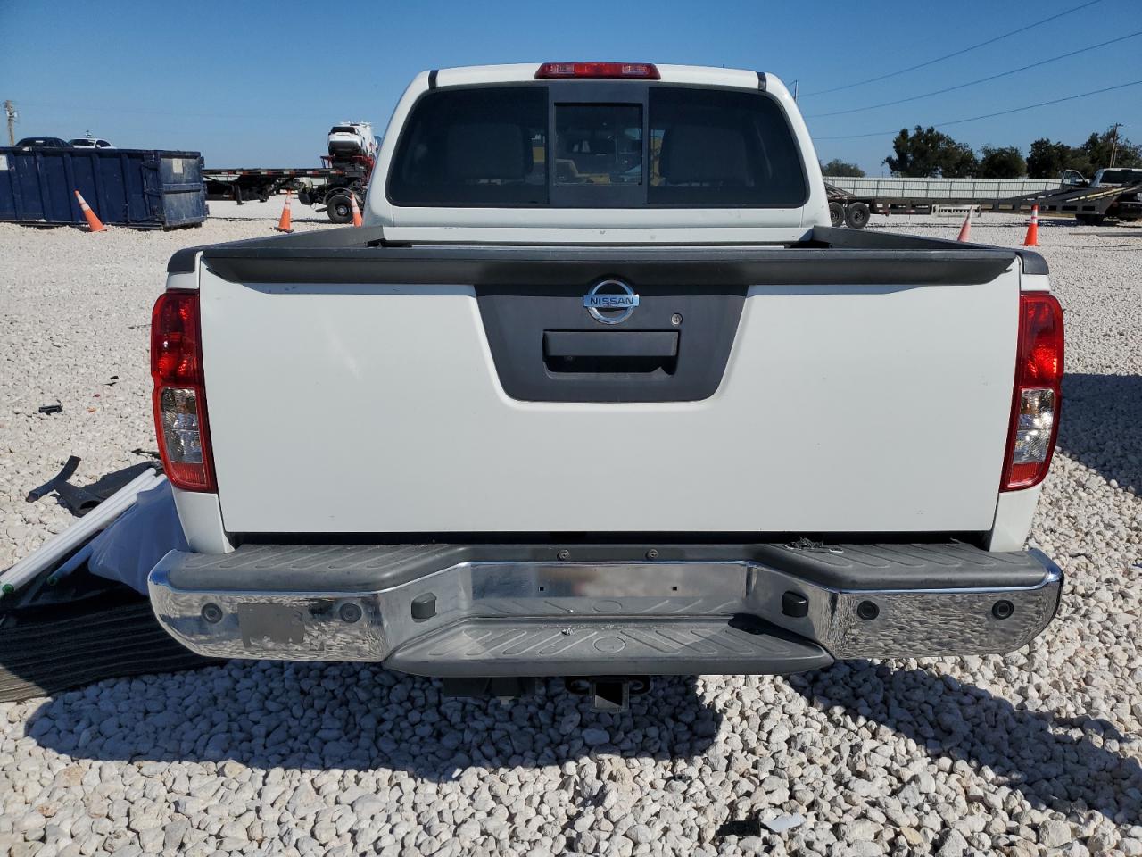 2017 Nissan Navara (Frontier) - Image 6