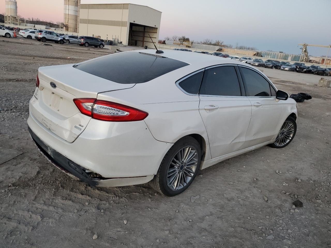 VIN 3FA6P0HD6ER202335 2014 FORD FUSION no.3