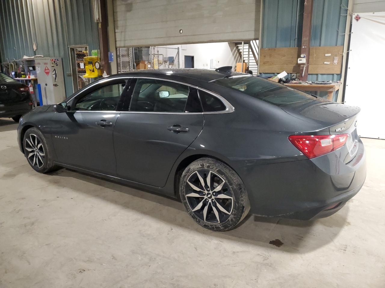 2017 Chevrolet Malibu - Image 2
