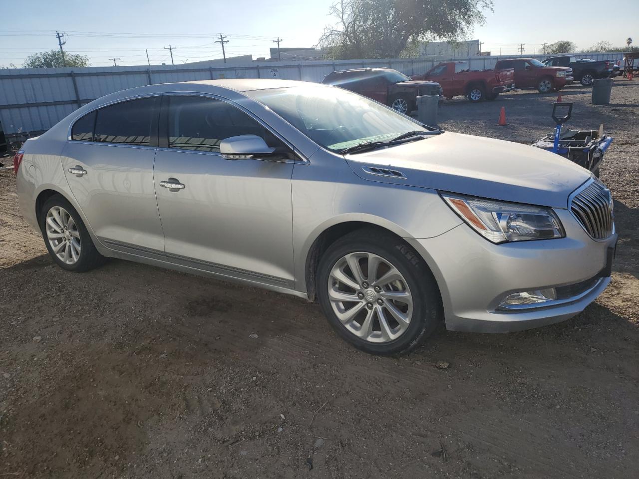 VIN 1G4GB5G33GF170846 2016 BUICK LACROSSE no.4