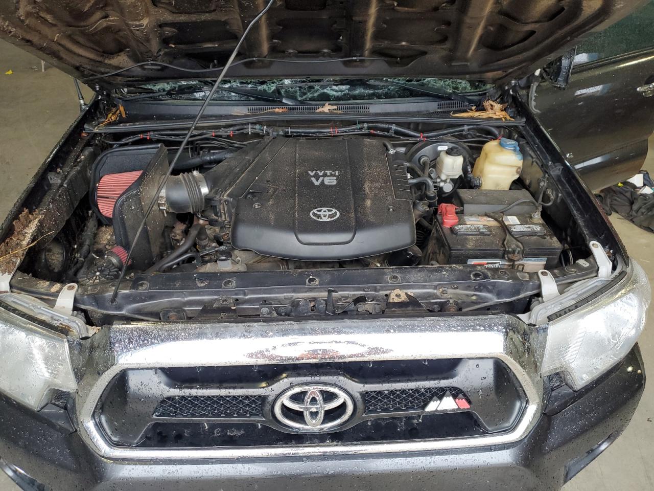 2015 Toyota Tacoma - Image 11