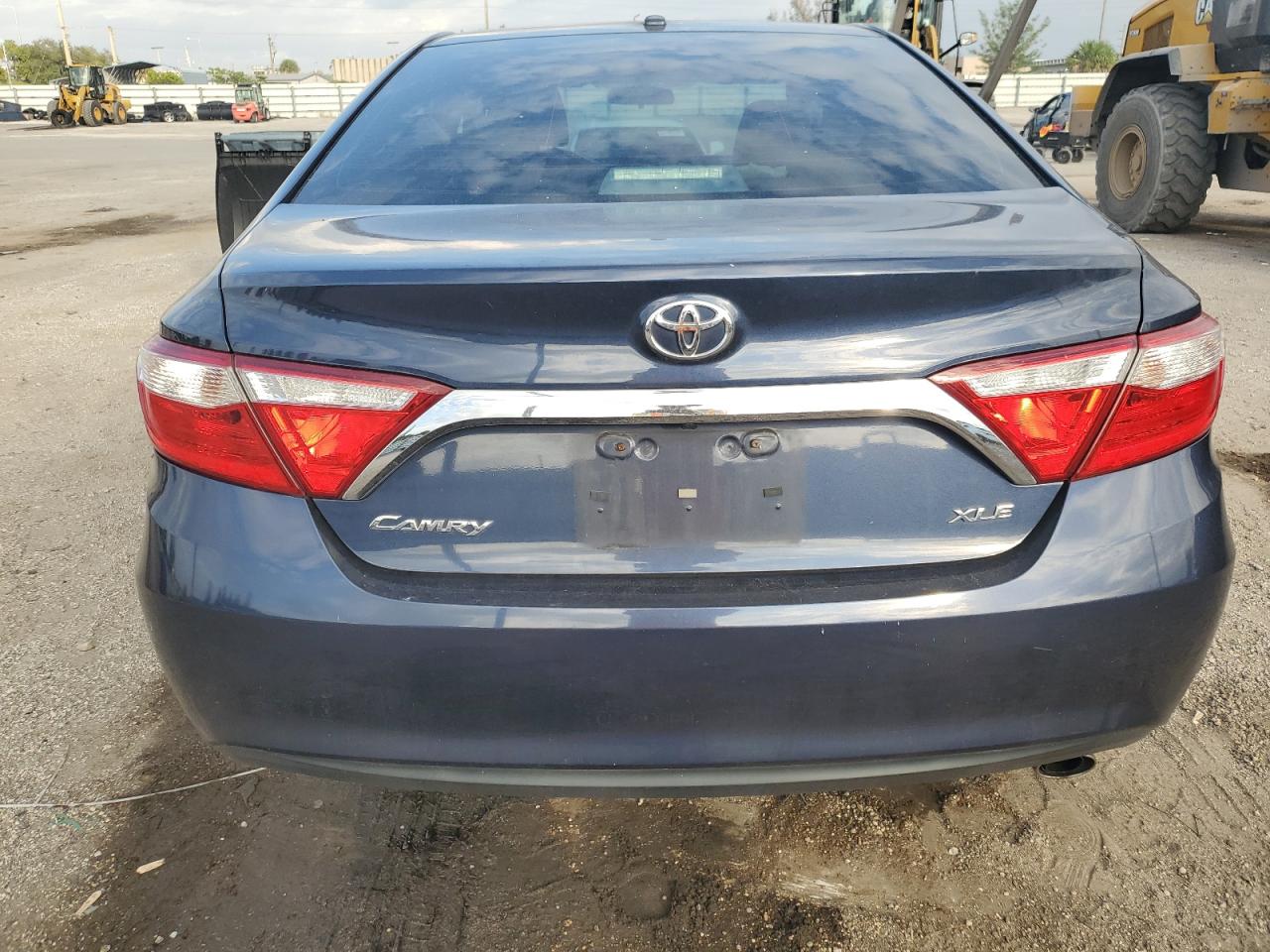 2017 Toyota Camry Le VIN: 4T1BF1FK2HU800224 Lot: 80884494