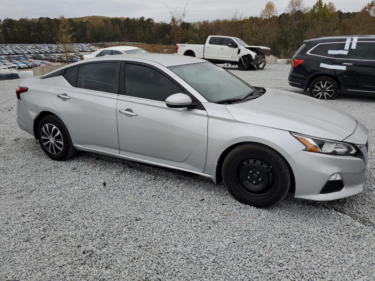2019 Nissan Altima - Image 4