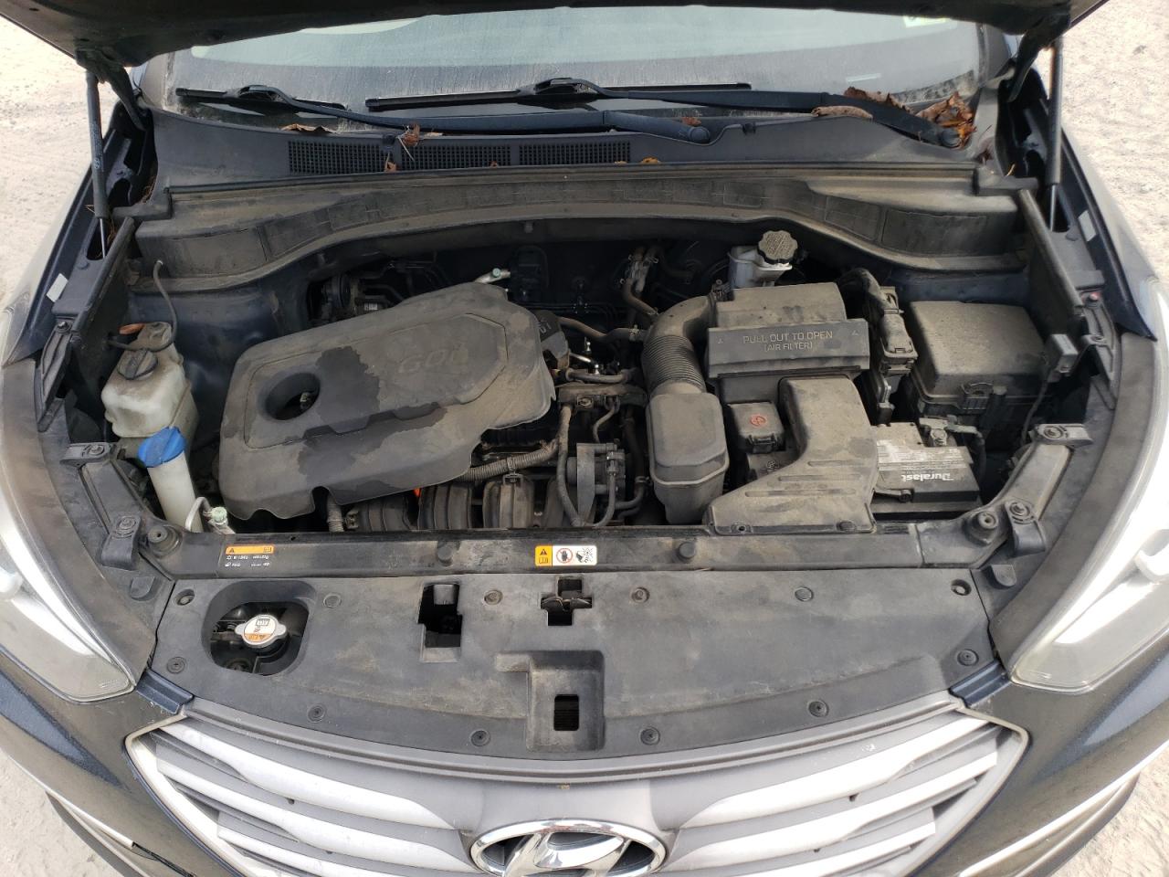 2017 Hyundai Santa Fe - Image 12