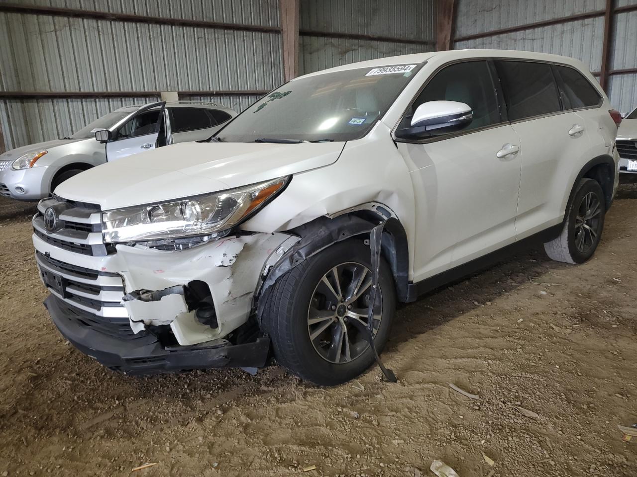 2019 Toyota Highlander - Image 1