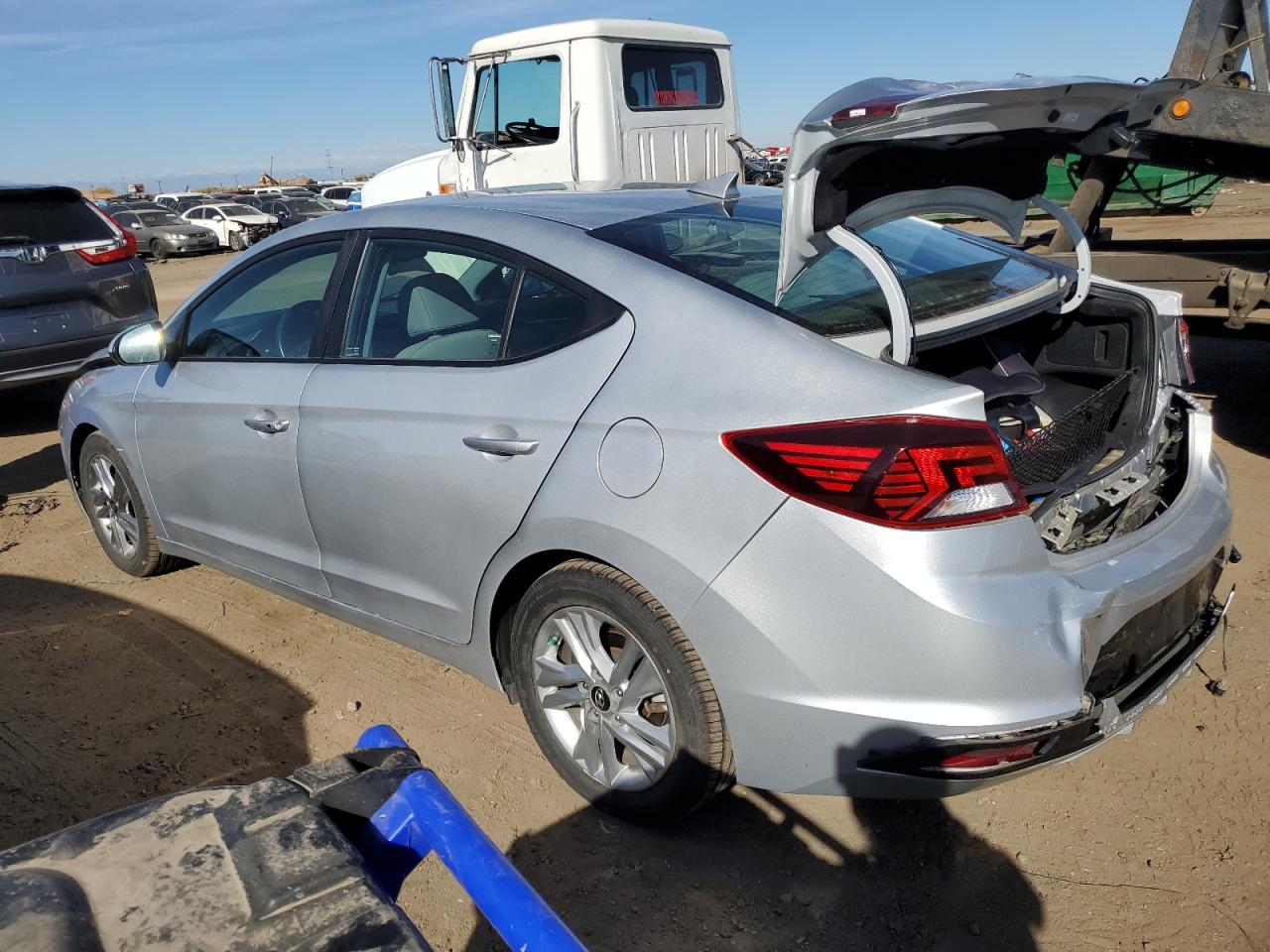 2019 Hyundai Elantra - Image 2