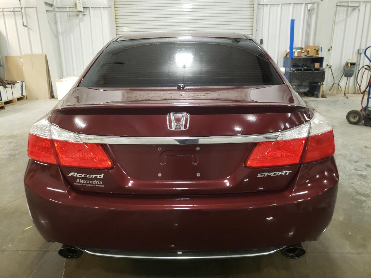 VIN 1HGCR2F50FA062018 2015 HONDA ACCORD no.6