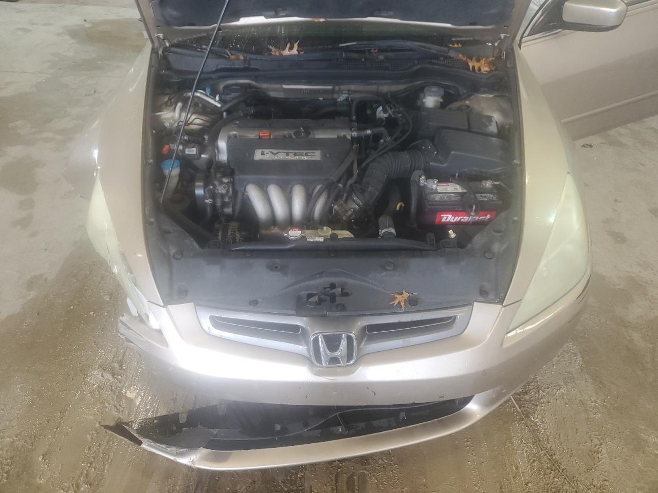 2004 Honda Accord - Image 11