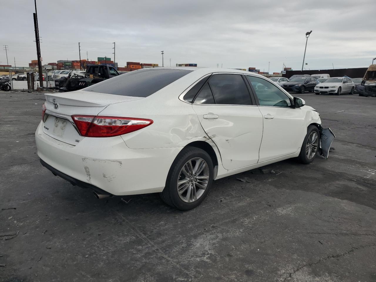 VIN 4T1BF1FK7HU276651 2017 TOYOTA CAMRY no.3