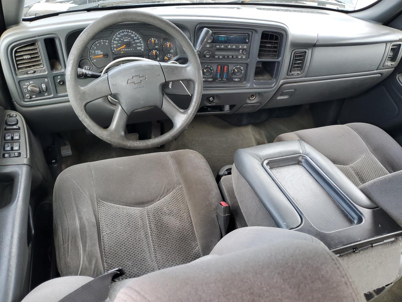 2007 Chevrolet Silverado - Image 8