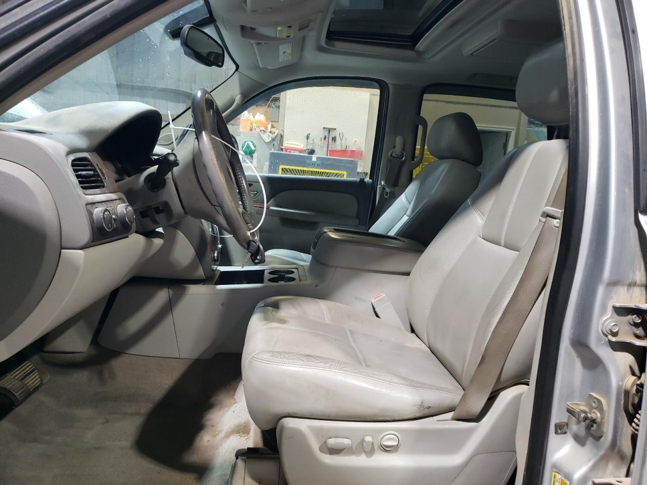 2012 Chevrolet Tahoe - Image 7