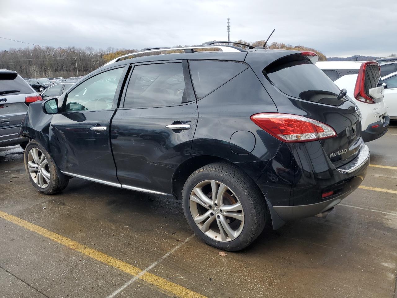 2011 Nissan Murano - Image 2