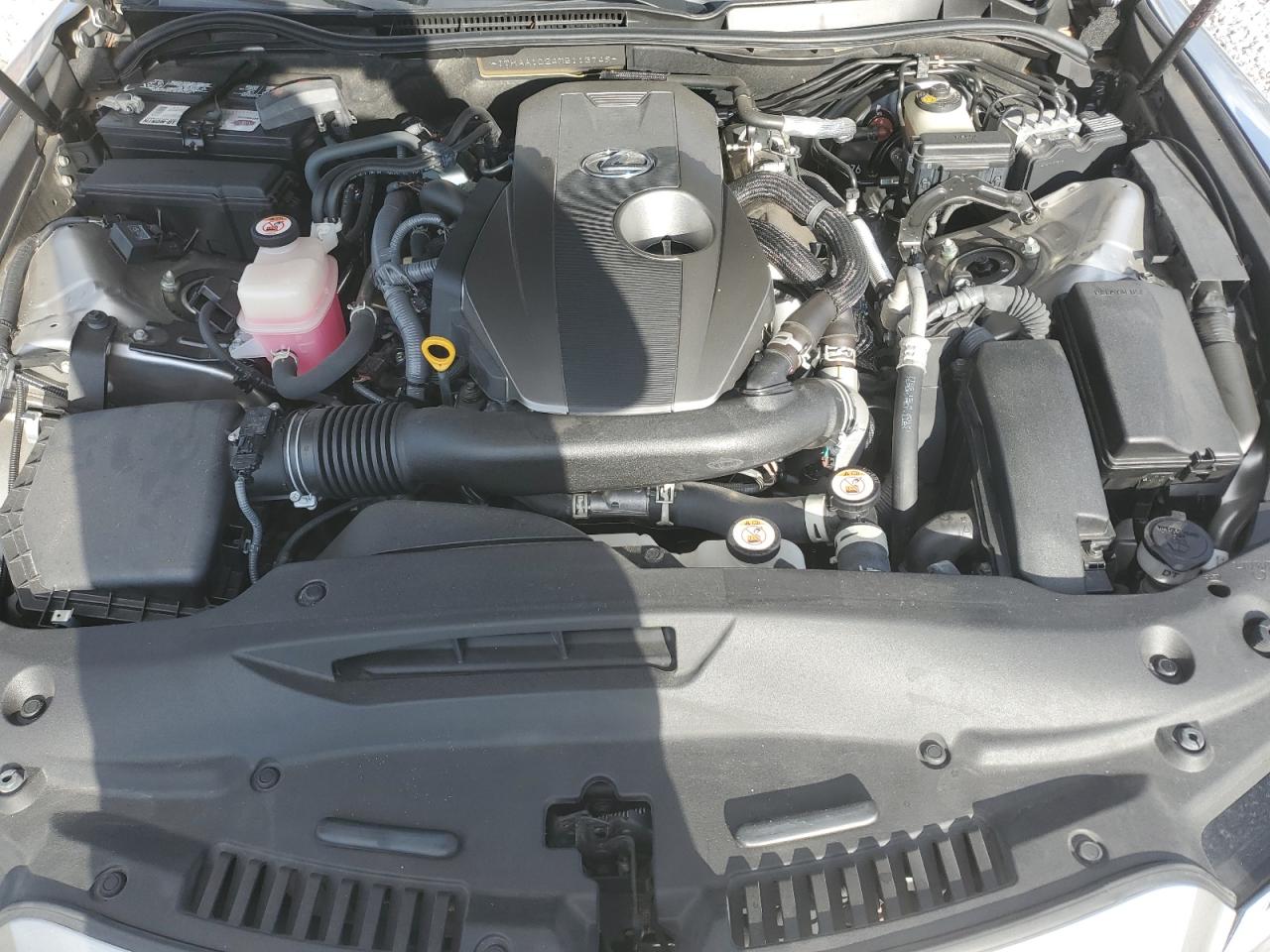 2021 Lexus IS - Image 11