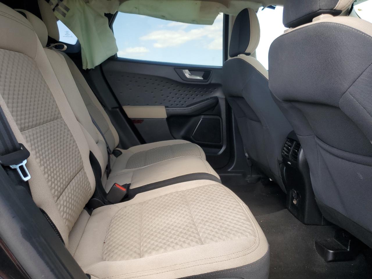 2020 Ford Escape - Image 11